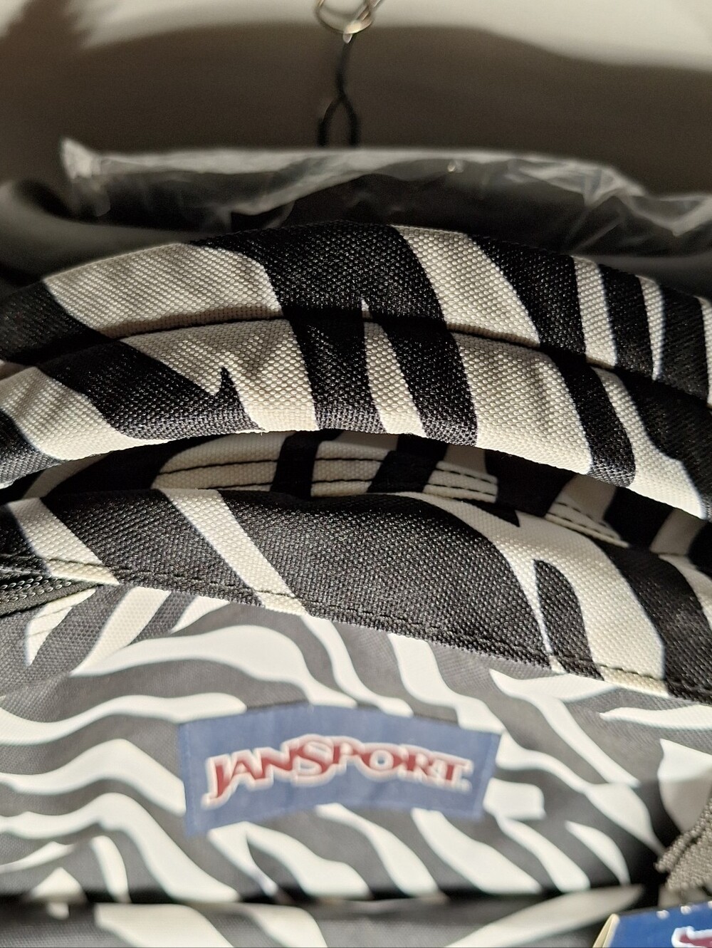 NWT Jansport Rolling Backpack, Black & White Zebra Stripes, NEW with Tags - Picture 4 of 15